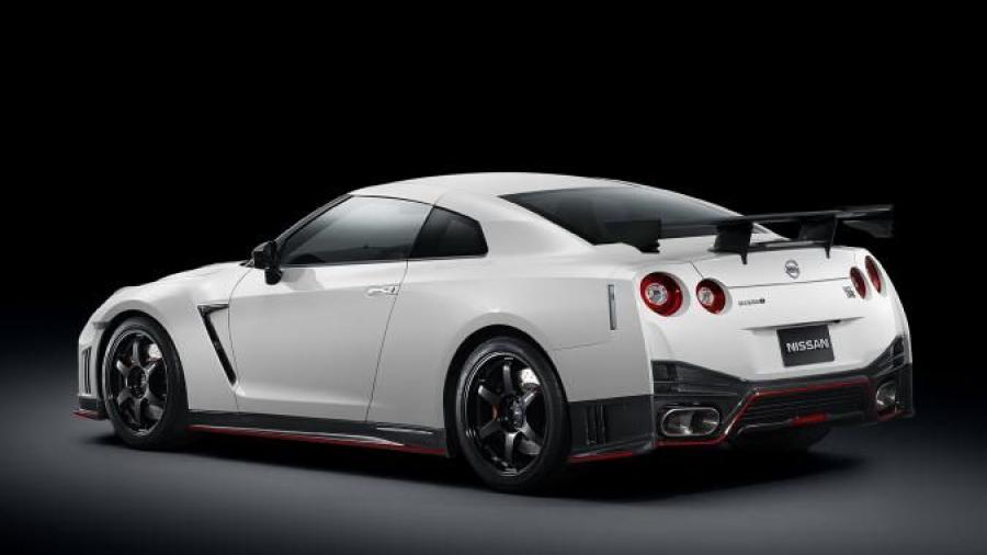  Nissan GT-R by Nismo 2014 года  (фото 2 из 46)